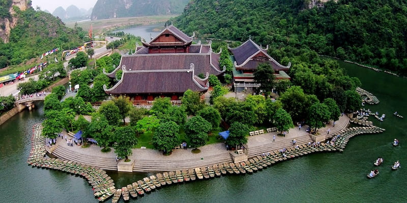 Địa điểm du lịch Ninh Bình hàng đầu - Cố Đô Hoa Lư