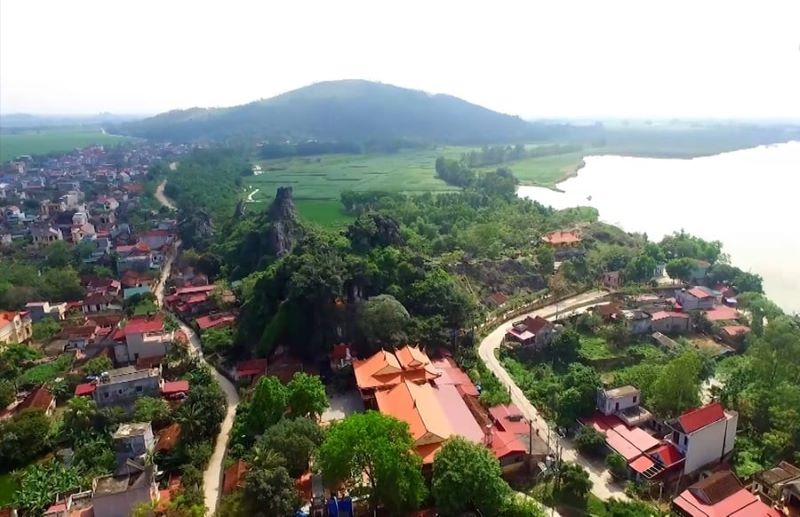 Khu di tích lịch sử núi Hàm Rồng 