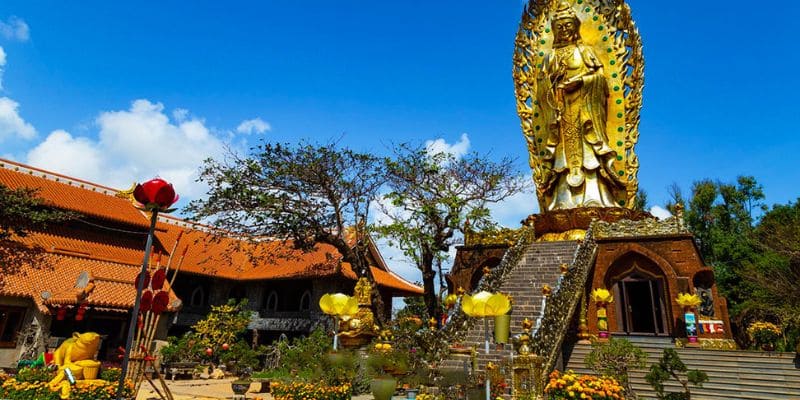 Điểm du lịch tâm linh Tịnh xá Ngọc Hòa