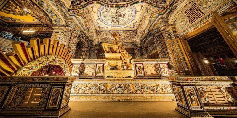 Điện Khải Thành - Khu thờ phụng chính và đặt thi hài vua Khải Định