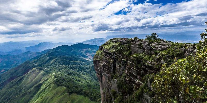 Chia sẻ các thông tin tóm tắt về đỉnh Pha Luông