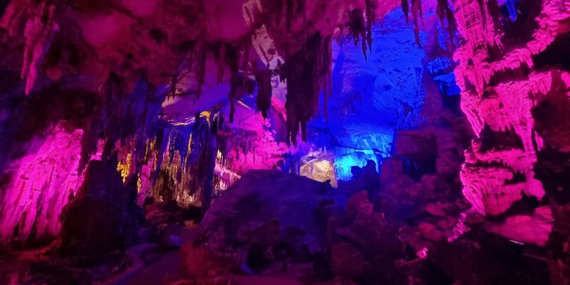 Động Hua Mạ và những câu chuyện dân gian thú vị