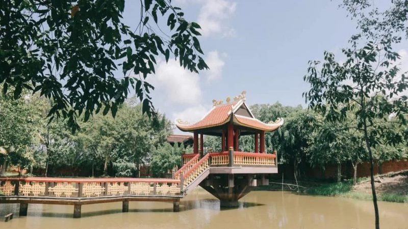 Du khách nên đi ban ngày để ngắm cảnh đẹp