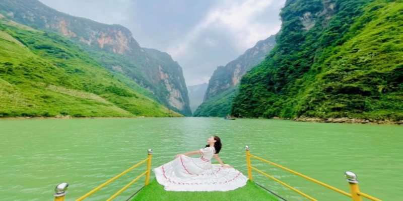 Chi phí du lịch Hà Giang tuỳ vào loại hình di chuyển của du khách