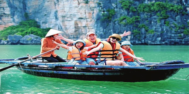 Du lịch Hạ Long gia đình trọn gói tại NVK Travel