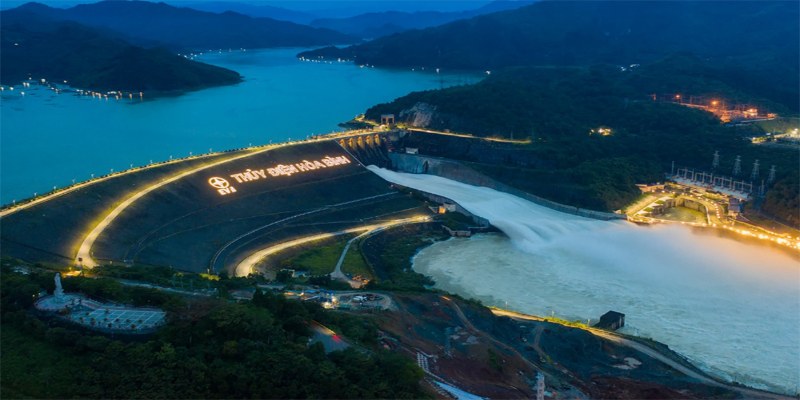 Hòa Bình chỉ cách Hà Nội 80km