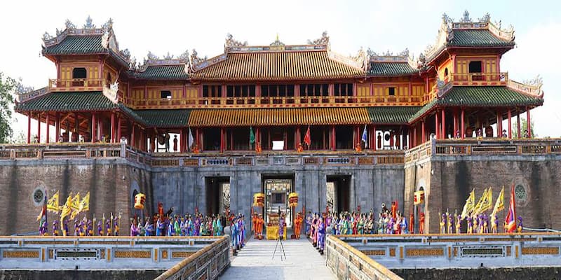 Lịch trình du lịch huế 3 ngày 2 đêm với điểm đến Đại Nội
