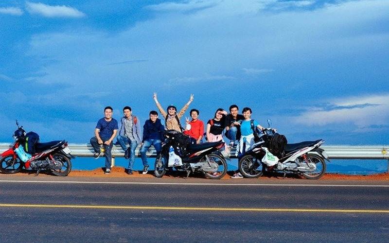 Thuê xe máy khám phá các địa điểm du lịch