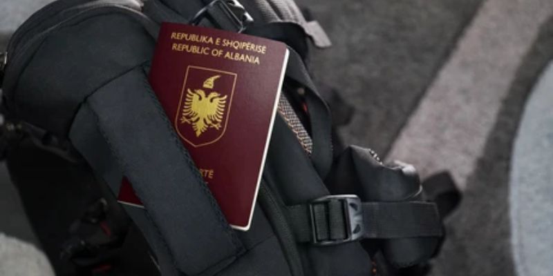 Đương đơn cần đáp ứng đủ điều kiện để xin visa Albania thành công