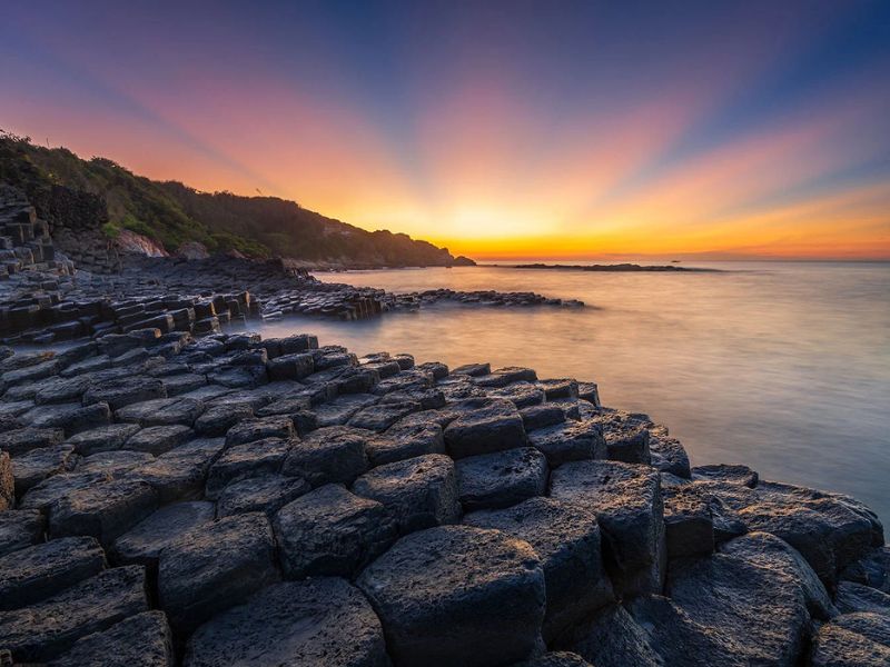 Ghềnh Đá Đĩa cách Phú Yên khoảng 40km