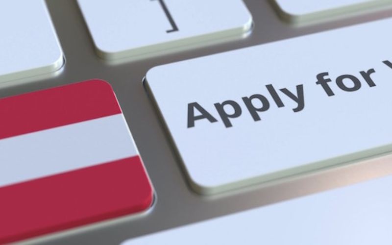 Giấy tờ cần đính kèm bản dịch sang tiếng Anh