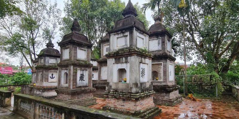 Du khách đến Chùa Dâu cần giữ vệ sinh, bỏ rác đúng nơi để khuôn viên sạch đẹp