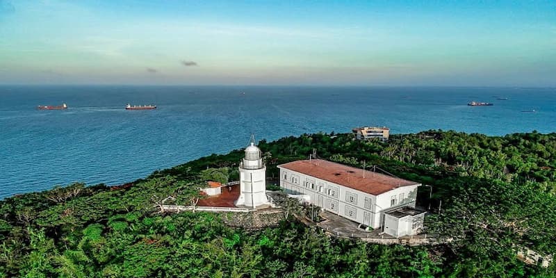 Nhìn hải đăng Vũng Tàu từ trên xuống đẹp đến xiêu lòng