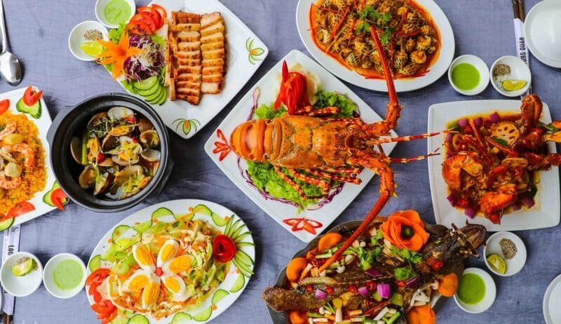 Hải sản tươi ngon, đa dạng