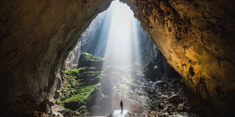 Hang chỉ mới được phát hiện cách đây hơn 30 năm