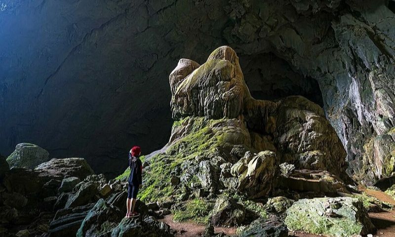 Hang Kho Mương có nhiều cảnh quan ấn tượng