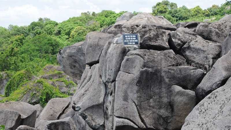 Hệ thống hang động bí ẩn cần khám phá