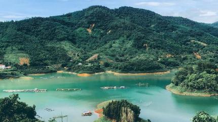 Hồ Hòa Bình - Điểm Du Lịch Đẹp Hữu Tình Ở Khu Vực Phía Bắc