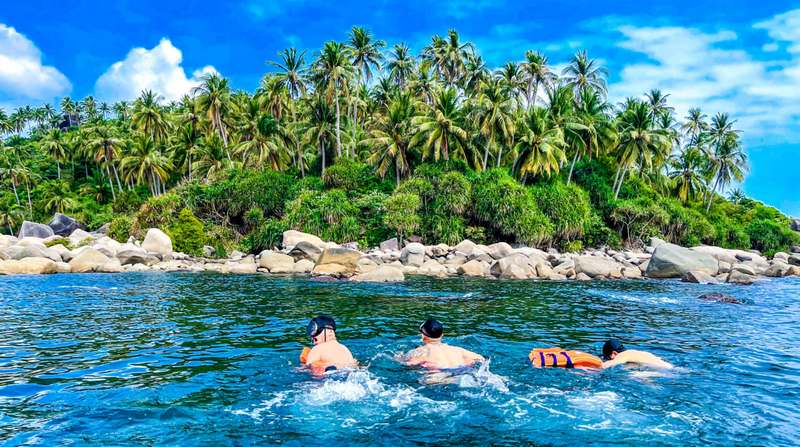 Lịch trình ngày 1: Khám phá thiên nhiên và thư giãn biển