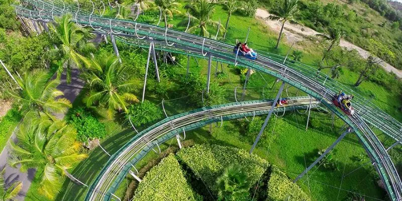 Trải nghiệm đường trượt Alpine Coaster cực kỳ phấn khích