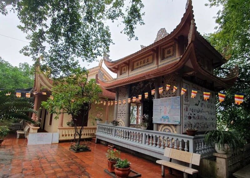 Đường đi đến chùa Tiêu dễ dàng