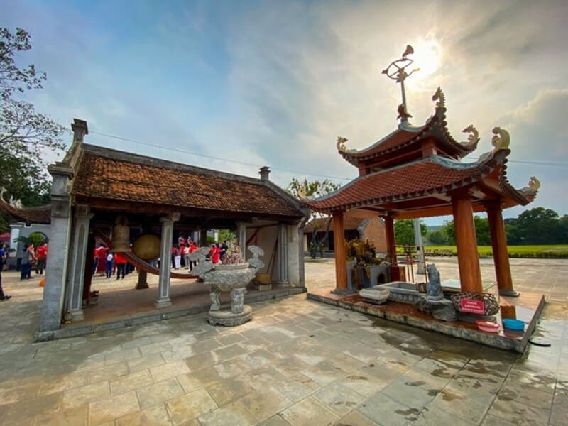 Hướng dẫn đường đi đến đền Lăng Sương chi tiết cho du khách