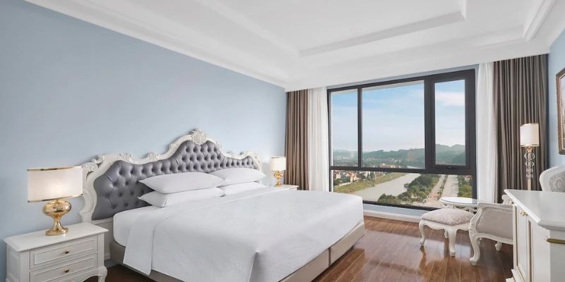 Khách sạn Four Points by Sheraton đẳng cấp 5 sao