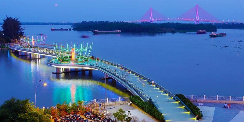 Khám phá bến Ninh Kiều mỹ miều