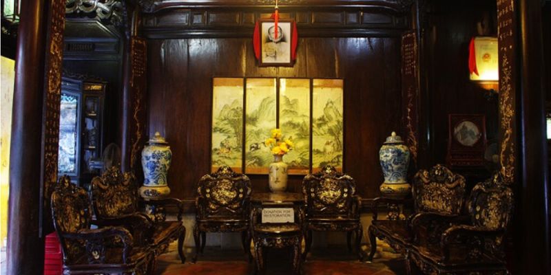 Không gian bên trong ngôi nhà hơn hai thế kỷ tuổi