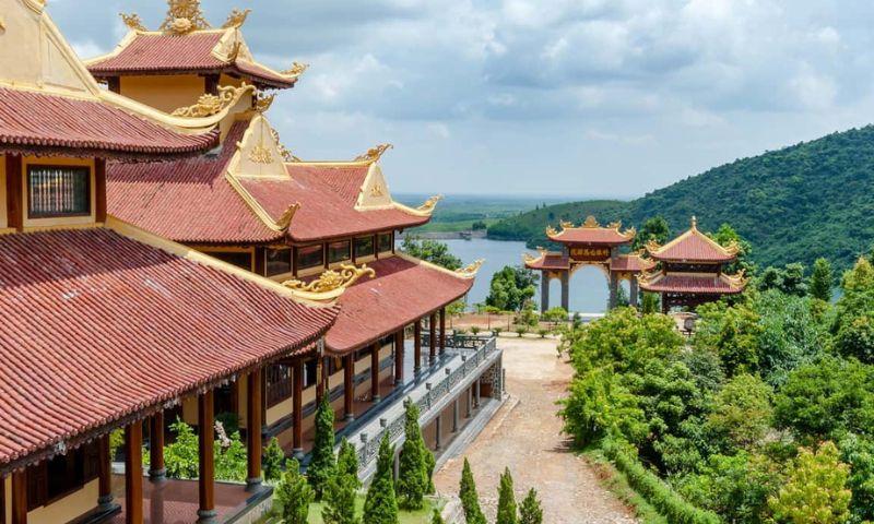 Không gian xung quanh thiền viện