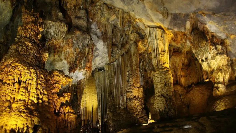 Khám phá hệ thống hang động tự nhiên