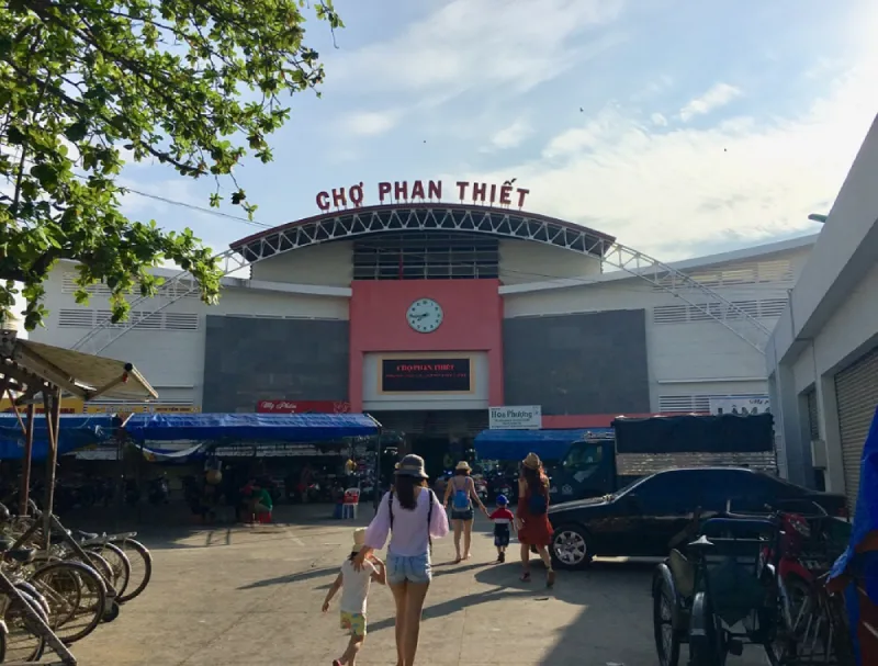 Khu chợ được hình thành từ lâu đời