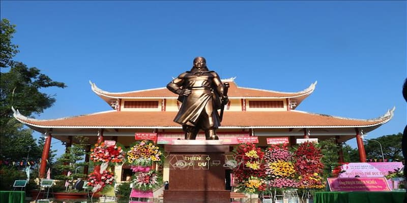 Nơi tri ân những chiến sĩ yêu nước, đền thờ cụ Đốc Binh Kiều và Thiên hộ Chương