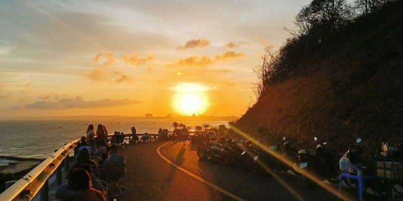 Ngắm hoàng hôn tuyệt đẹp tại Mũi Né vào buổi chiều