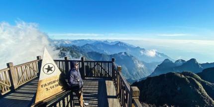 Đỉnh Fansipan - Khám Phá Vẻ Đẹp Của Nóc Nhà Đông Dương