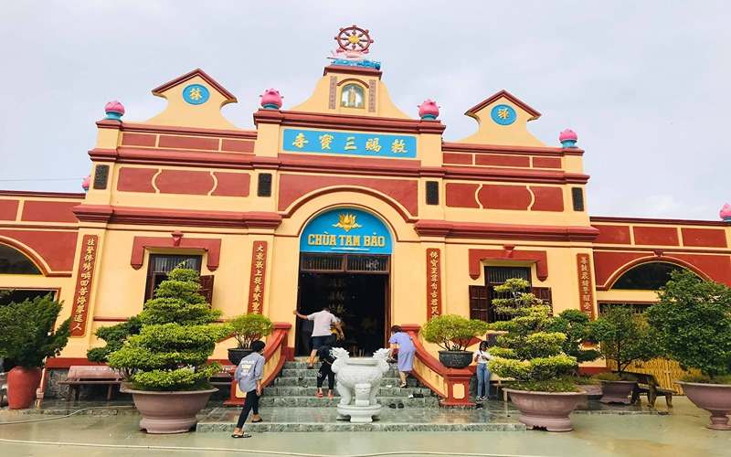 Chùa Tam Bảo Ngôi chùa cổ 300 năm tuổi với mái ngói đỏ