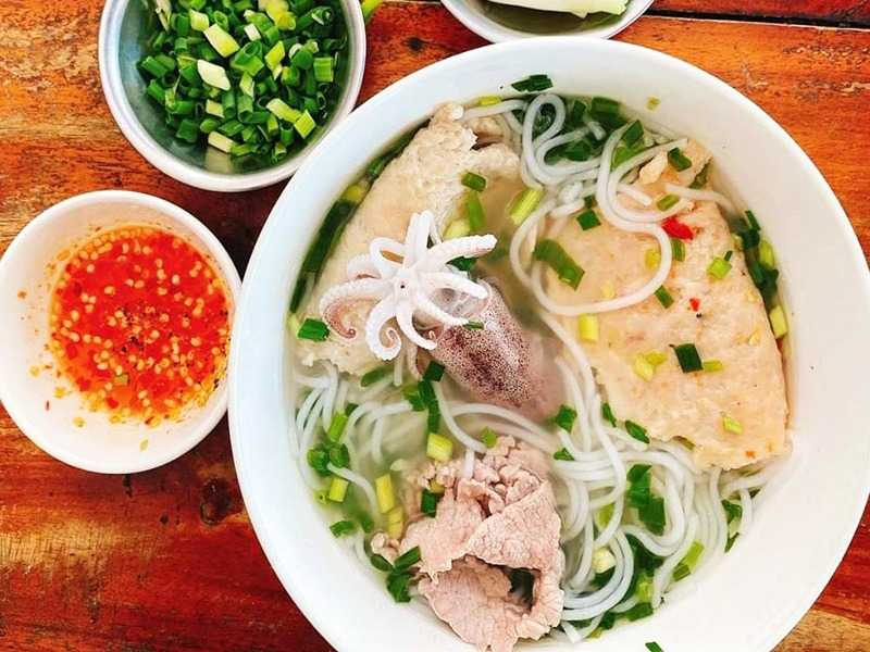 Bún quậy (Phú Quốc) - món ăn đặc sản nơi đây