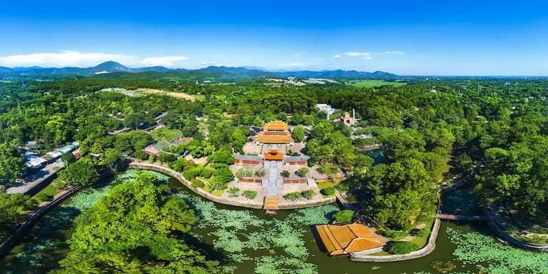 Lăng Tự Đức và lịch sử xây dựng trải qua nhiều lần đổi tên