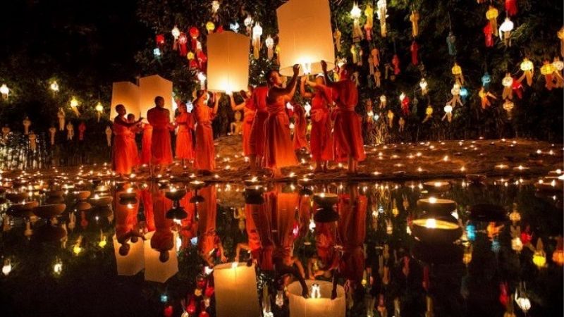 Tham gia trải nghiệm các hoạt động trong mùa lễ hội