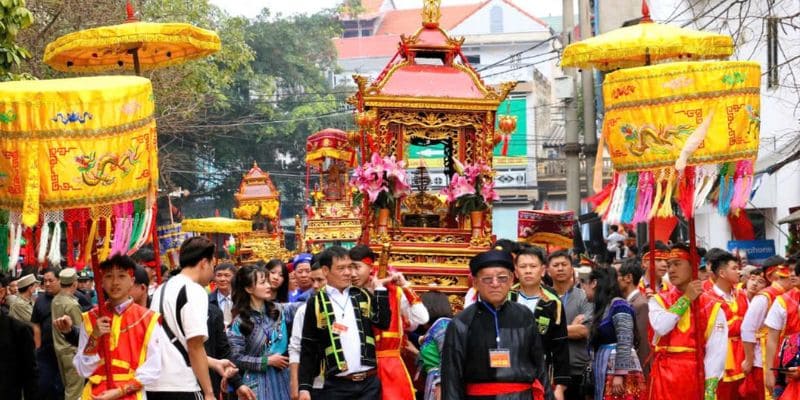 Lễ hội truyền thống hàng năm tại động Tam Thanh