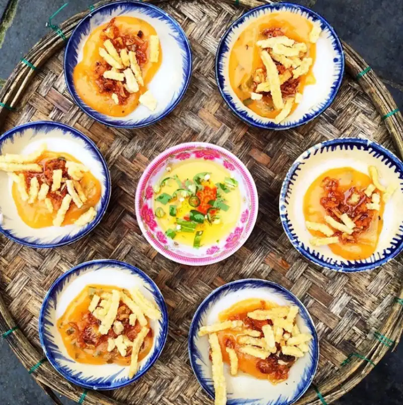 Món bánh bèo được nhiều du khách yêu thích khi đến chợ Hội An