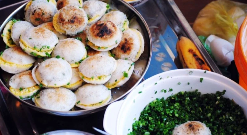 Món bánh căn Phan Thiết
