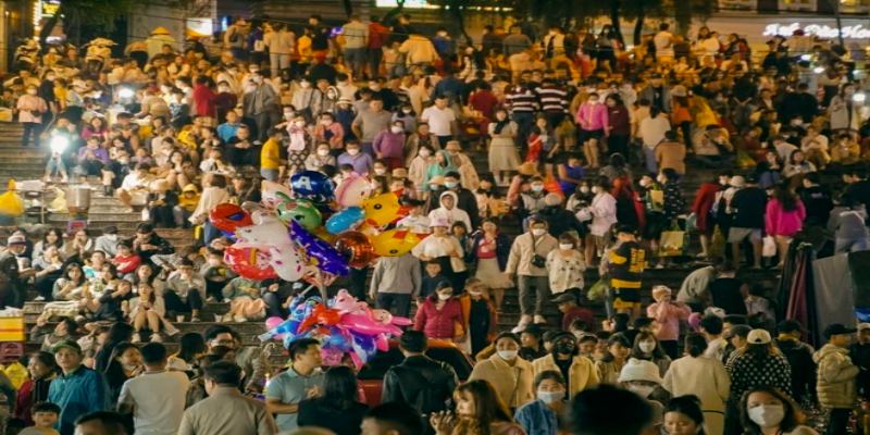 Mùa cao điểm du lịch Đà Lạt lượng khách đổ về Đà Lạt tăng đột biến