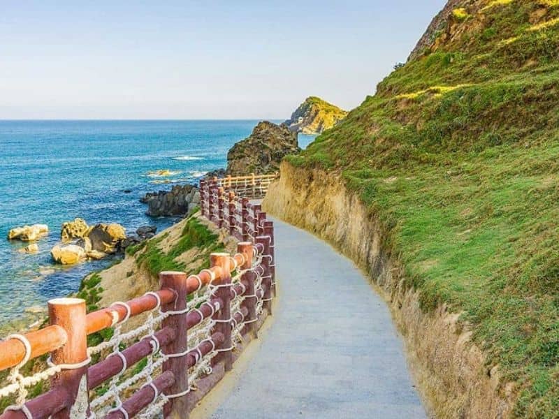 Nét đẹp lãng mạn tại Eo Gió