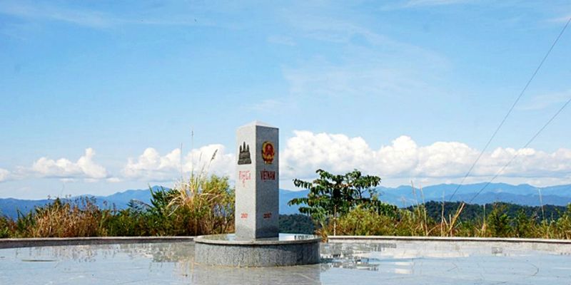 Thời điểm lý tưởng để khám phá cột mốc là vào cuối năm