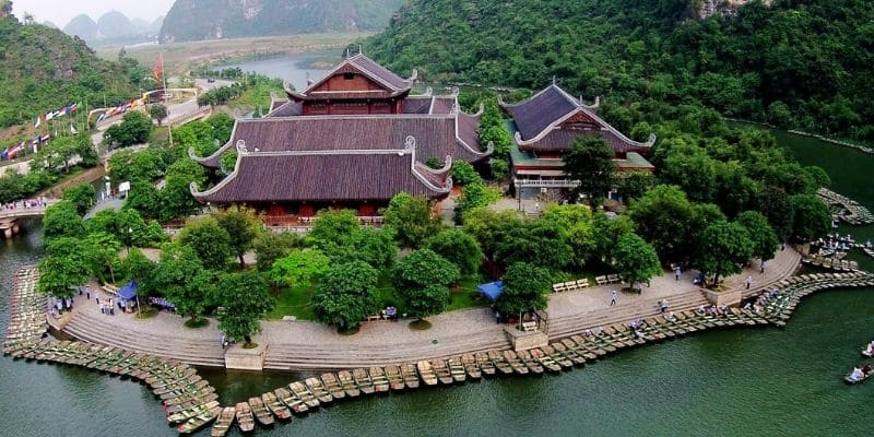 Ngắm nhìn non nước hữu tình tại Cố đô Hoa Lư