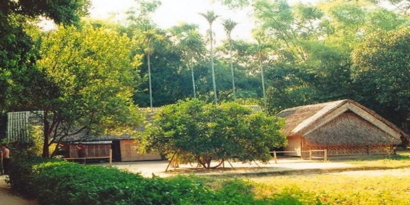 Du lịch miền Trung nhất định phải ghé thăm quê Bác