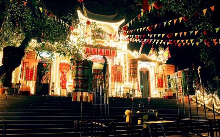 Ngôi đền mang kiến trúc cổ kính