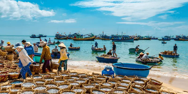 Người dân làng chài thân thiện, ấm áp và hiếu khách