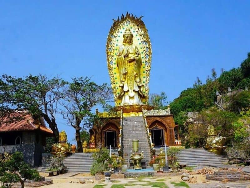 Nhà An Bình là nơi cầu nguyện cho người thân đã khuất